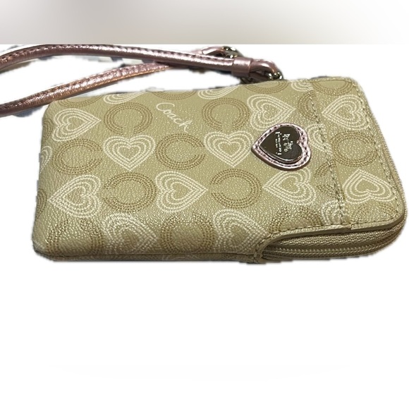 Coach Tan & Pink Metallic Heart Design Phone Case - Picture 3 of 13